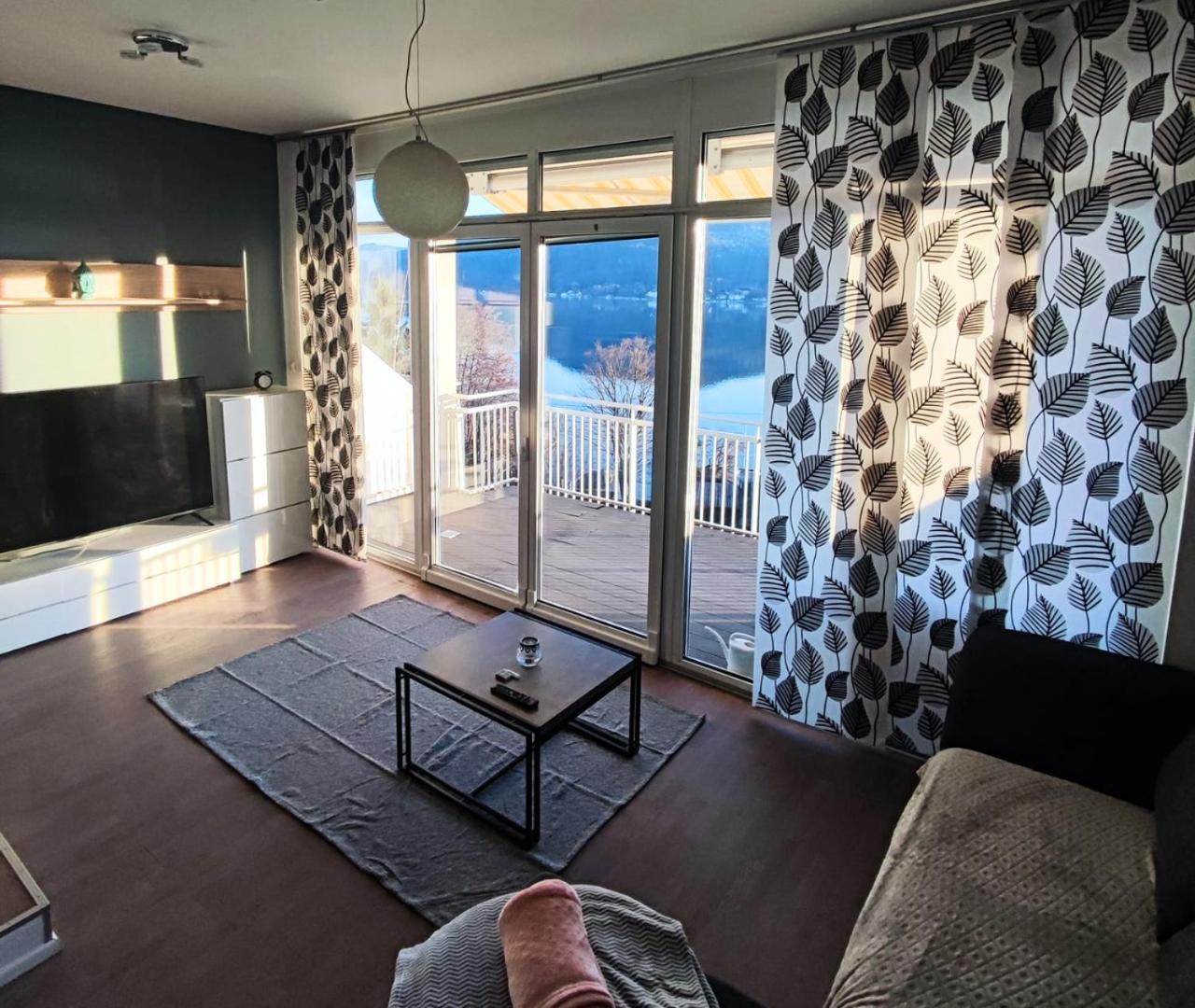 Appartement Mit Seeblick & Seezugang Sekull Bagian luar foto